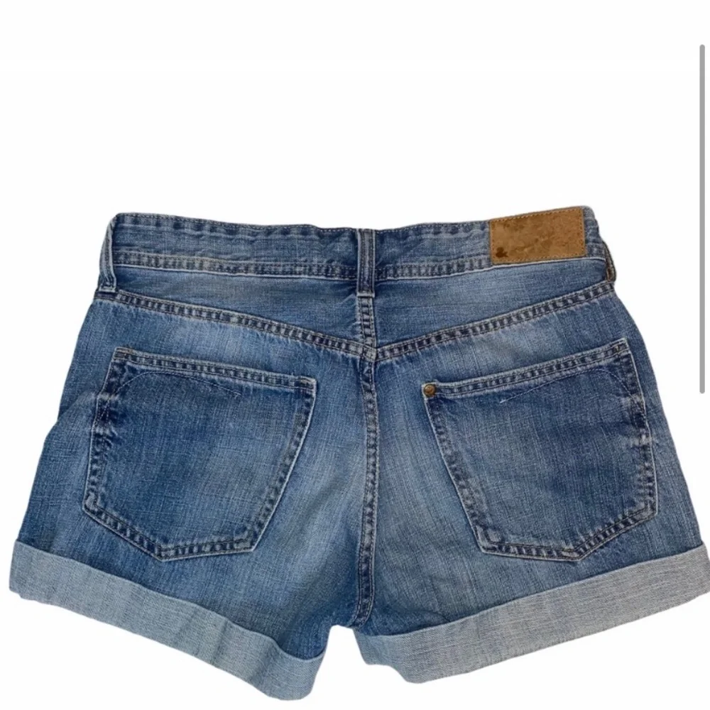 H&M Boyfriend Rolled Cuff Denim Shorts Size 8